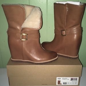 UGG W ELLICIA Wedge Boots